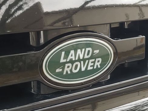 Used 2025 Land Rover Defender 110 S AWD/4WD image 12