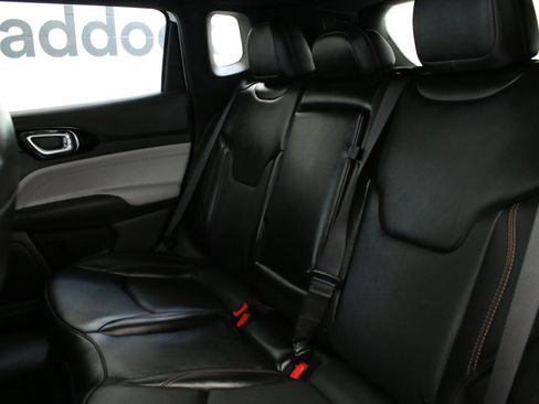 Used 2023 Jeep Compass Limited w/ Sun and Sound Group AWD/4WD image 25