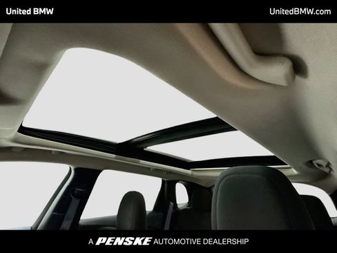 Used 2016 Jeep Cherokee 75th Anniversary FWD image 18