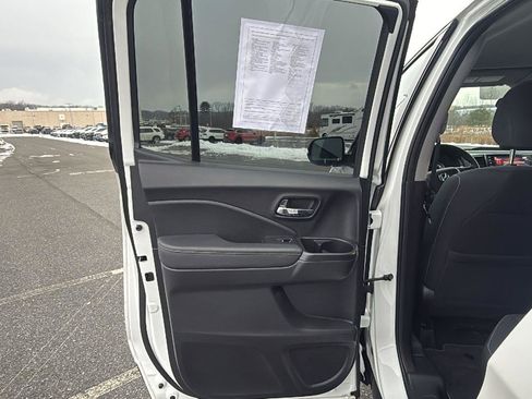 Used 2023 Honda Ridgeline Sport image 22