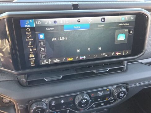Used 2024 Jeep Wrangler Unlimited Rubicon 4xe AWD/4WD image 20