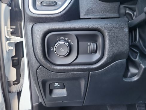 Used 2023 RAM 1500 Big Horn image 30