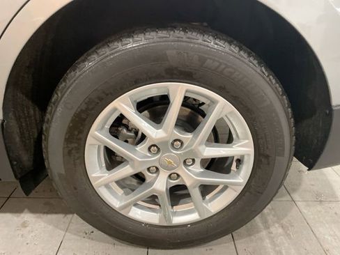 Used 2023 Chevrolet Equinox LT image 8