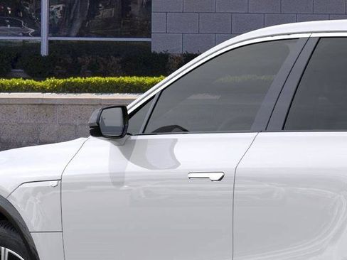 New 2025 Cadillac Lyriq Luxury image 12