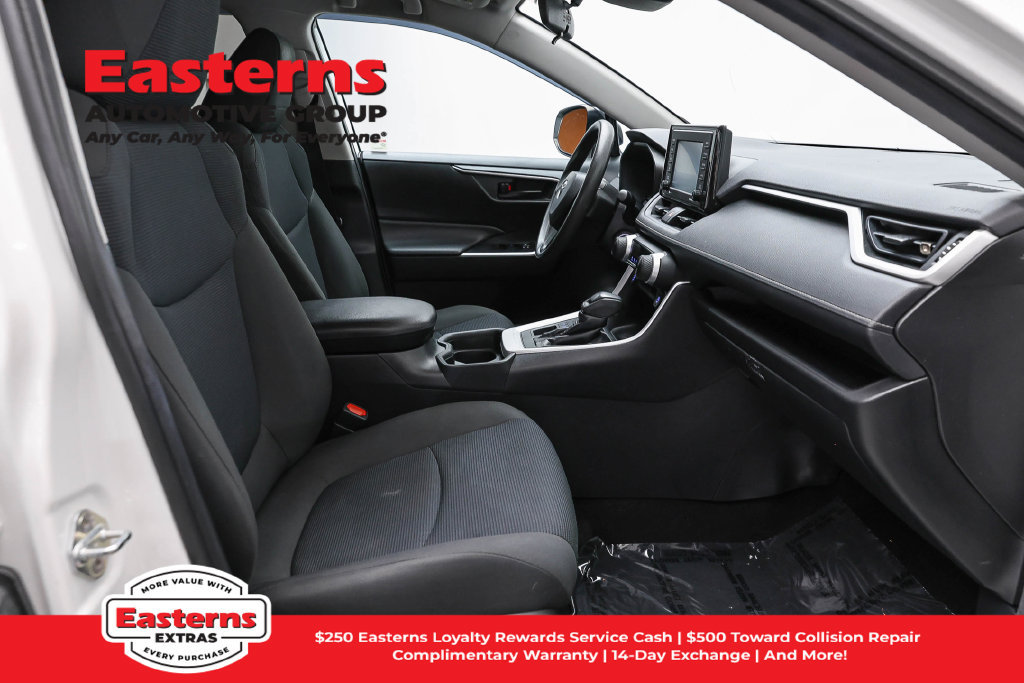 Used 2020 Toyota RAV4 LE w/ All Weather Liner Package AWD/4WD image 24