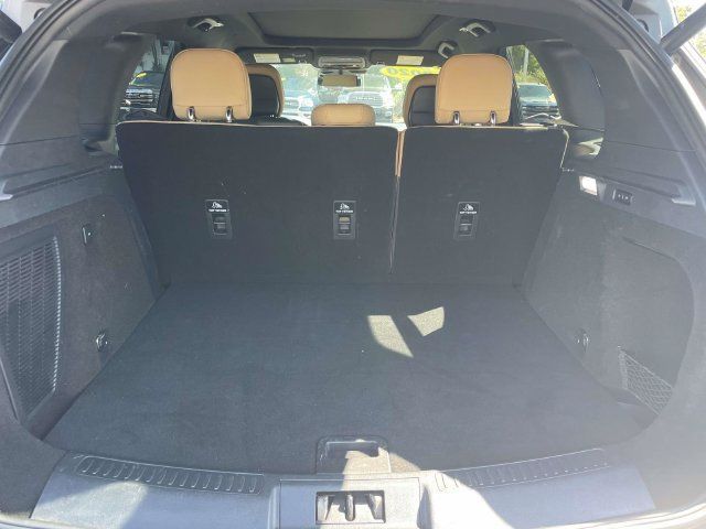 Used 2020 Lincoln Corsair Reserve w/ Equipment Group 201A FWD image 10