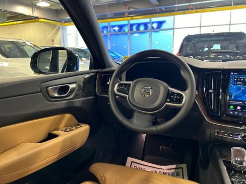 Certified 2023 Volvo XC60 T8 Ultimate w/ Climate Package AWD/4WD image 23