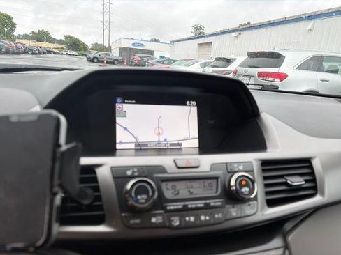 Used 2016 Honda Odyssey Touring image 3