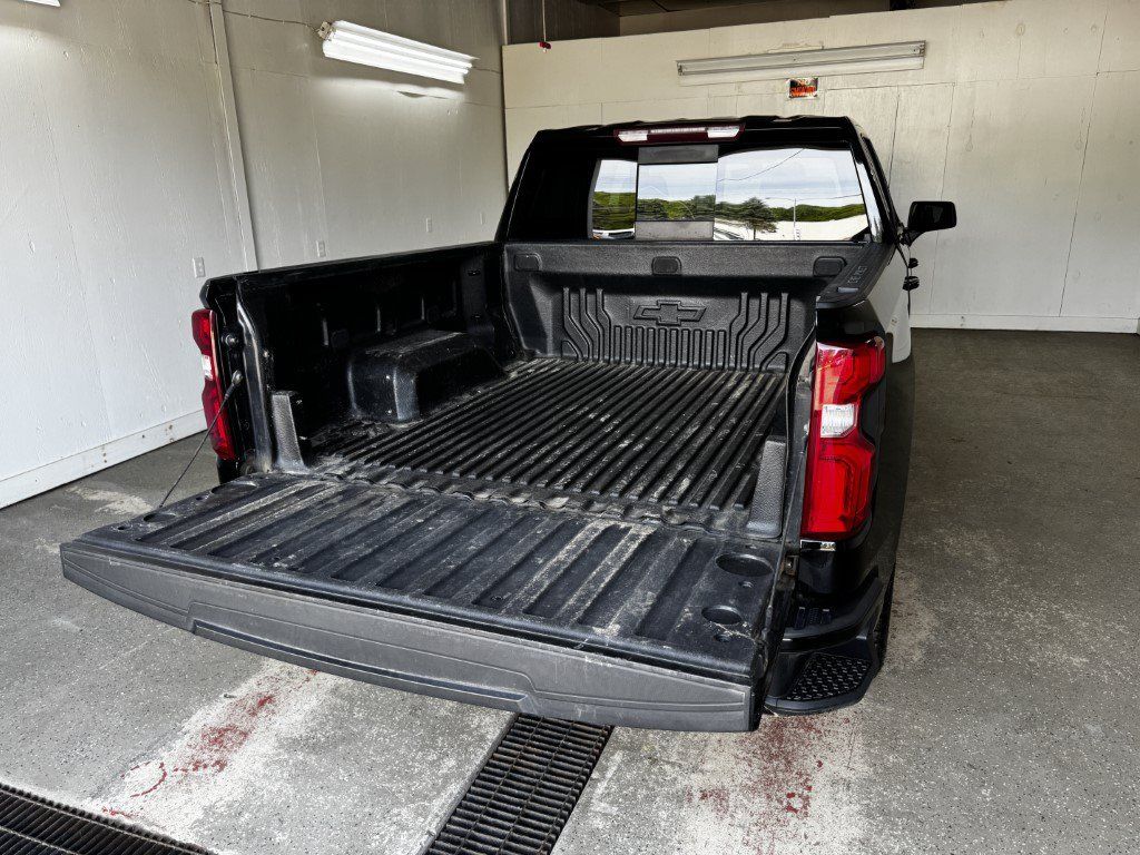 Used 2019 Chevrolet Silverado 1500 RST w/ All-Star Edition AWD/4WD image 12