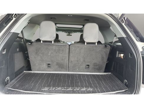 Used 2023 Ford Explorer Limited w/ Equipment Group 301A AWD/4WD image 12