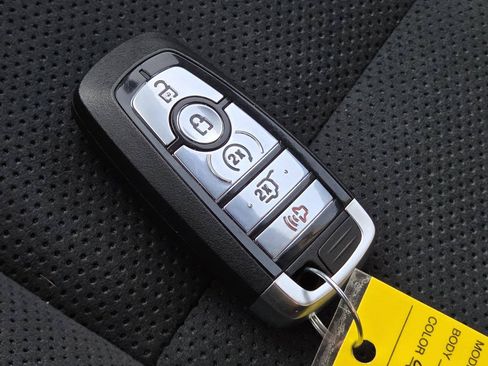 Used 2026 Ford Explorer Tremor AWD/4WD image 31