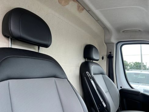 Used 2017 RAM ProMaster 1500 FWD image 9