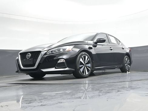 Used 2022 Nissan Altima 2.5 SV FWD image 39