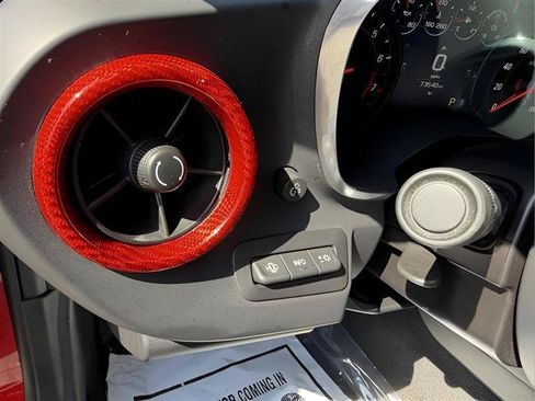 Used 2016 Chevrolet Camaro SS RWD image 21