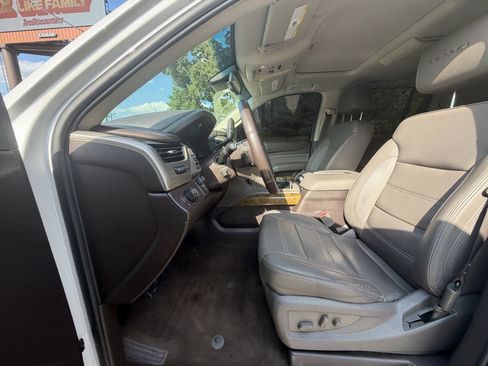 Used 2017 GMC Yukon XL Denali w/ Open Road Package RWD image 5