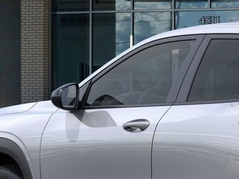 New 2026 Chevrolet Trax RS w/ Driver Confidence Package FWD image 12