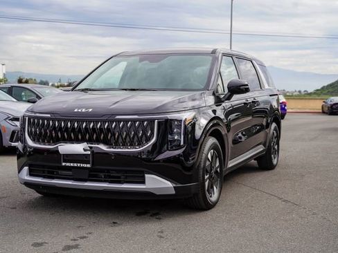 New 2026 Kia Carnival LXS FWD image 4