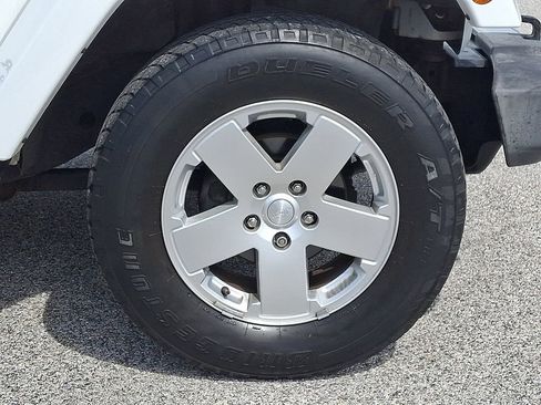 Used 2012 Jeep Wrangler Unlimited Sahara w/ Dual Top Group image 10