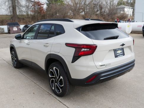 New 2026 Chevrolet Trax RS image 5
