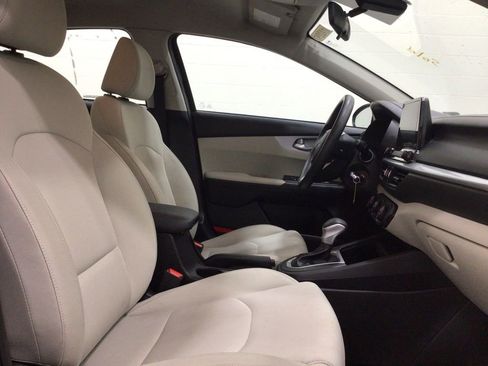 Used 2023 Kia Forte LXS w/ LXS Technology Package FWD image 28