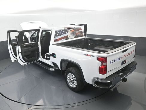 Used 2024 Chevrolet Silverado 2500 LT w/ Convenience Package image 71