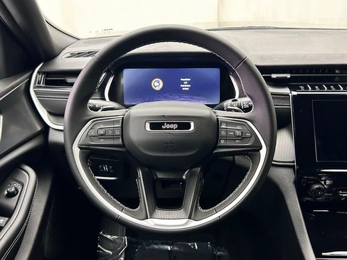 New 2025 Jeep Grand Cherokee Laredo w/ Trailer Tow Package image 26