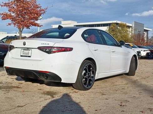 Used 2024 Alfa Romeo Giulia Veloce image 8