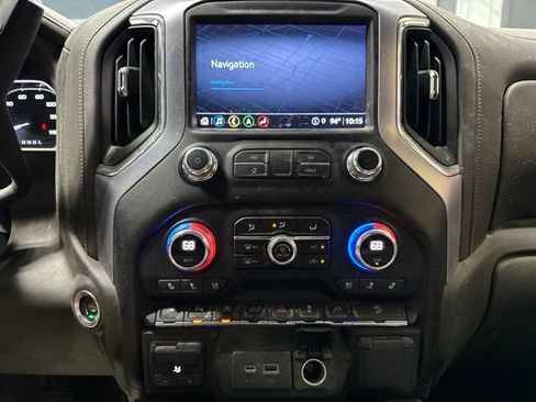 Used 2021 GMC Sierra 1500 SLT w/ SLT Premium Plus Package AWD/4WD image 9