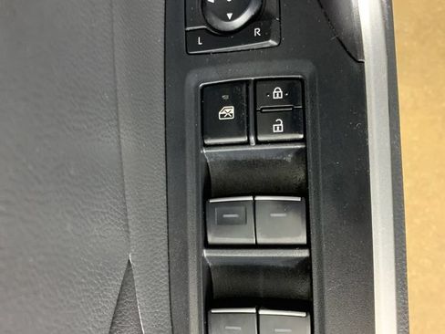 Used 2024 Toyota RAV4 XLE AWD/4WD image 17