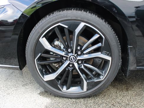 Certified 2023 Nissan Altima 2.5 SR w/ SR Premium Package image 33