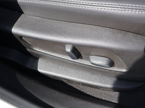 Used 2022 Cadillac XT5 Luxury image 33