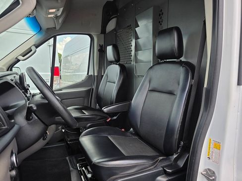 Used 2021 Ford Transit 250 Medium Roof RWD image 10