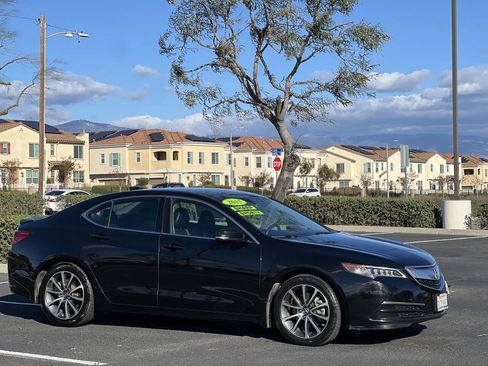 Used 2015 Acura TLX V6 image 2