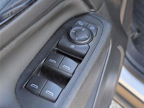 Used 2022 Chevrolet Equinox LT image 12