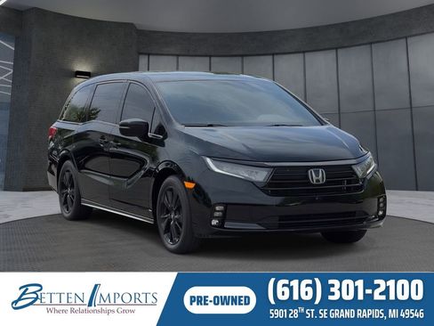 Used 2023 Honda Odyssey Sport image 1