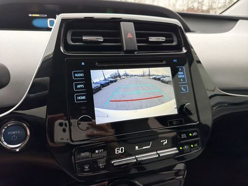 Used 2016 Toyota Prius Four image 27