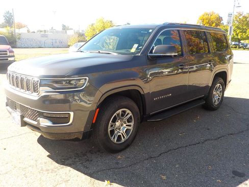 Used 2022 Jeep Wagoneer Series I w/ Convenience Group I image 1