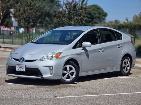 Used 2013 Toyota Prius Two FWD image 22