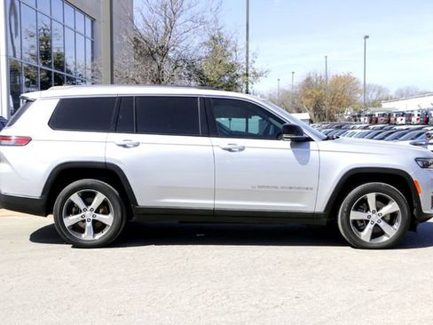 Used 2021 Jeep Grand Cherokee L Limited image 4