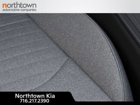 New 2025 Kia K4 EX image 25