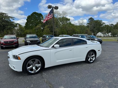 Used 2014 Dodge Charger SXT Plus image 9