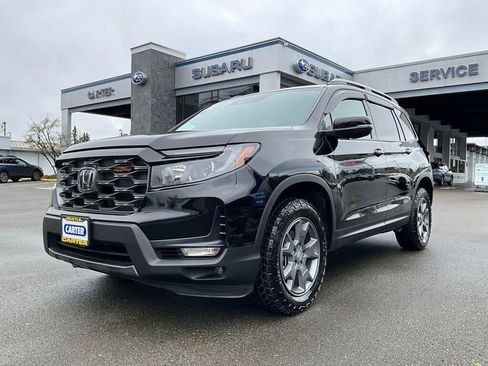 Used 2024 Honda Passport TrailSport image 4