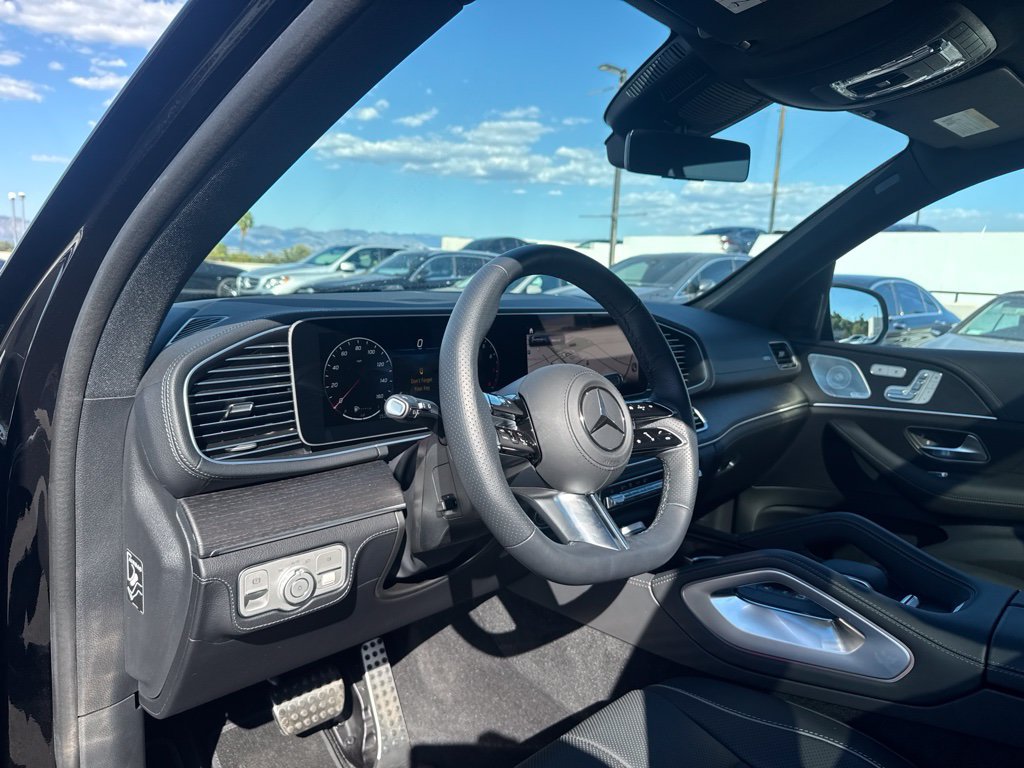 Used 2026 Mercedes-Benz GLS 450 4MATIC image 10