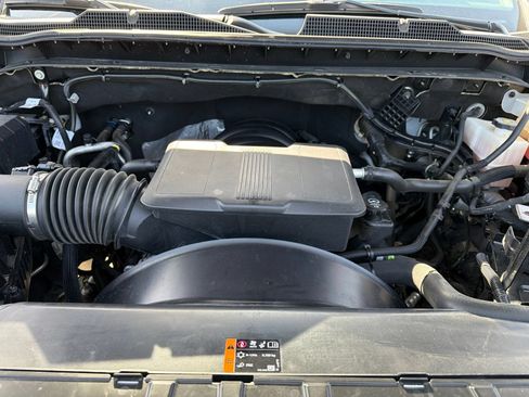 Used 2025 Chevrolet Silverado 2500 LT AWD/4WD image 11