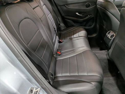 Used 2022 Mercedes-Benz GLC 300 image 19