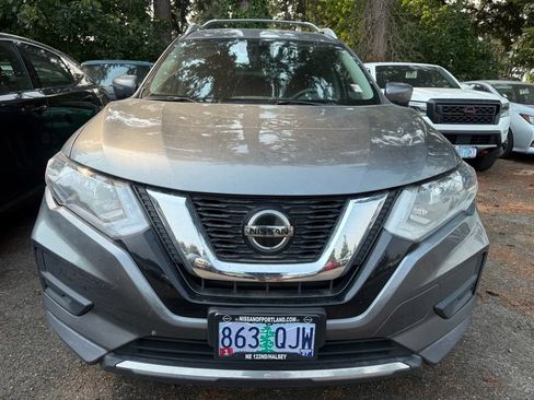 Used 2020 Nissan Rogue SV w/ Premium Package AWD/4WD image 3