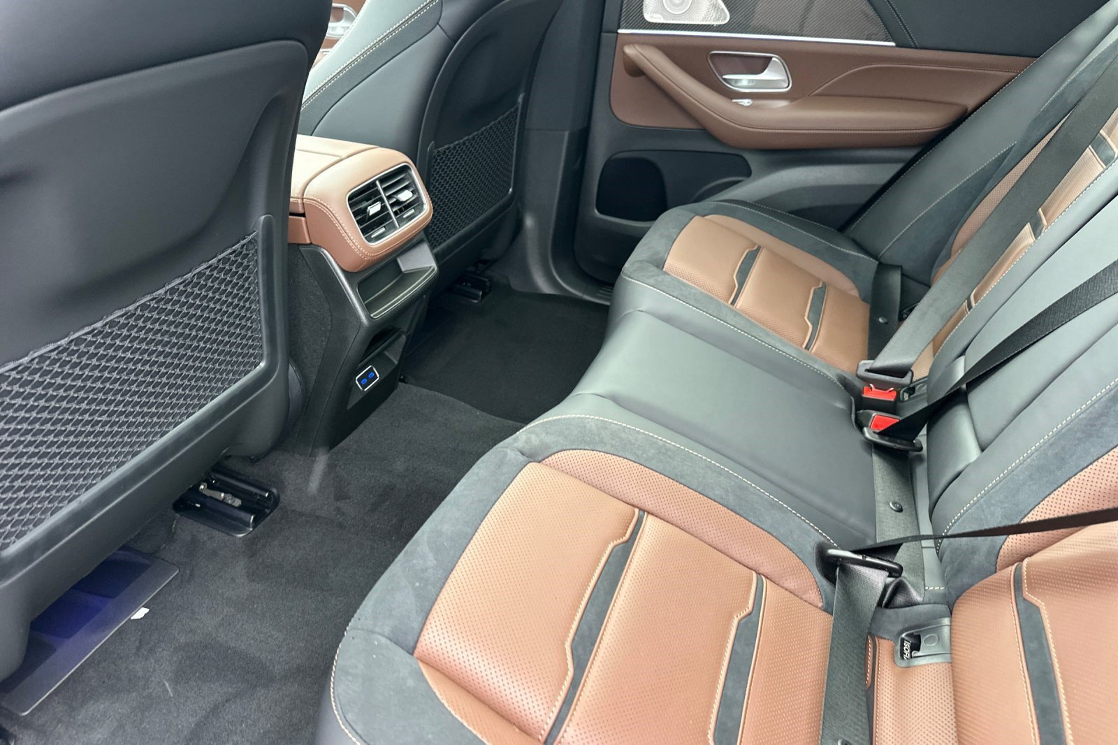 New 2026 Mercedes-Benz GLE 53 AMG 4MATIC Coupe image 26