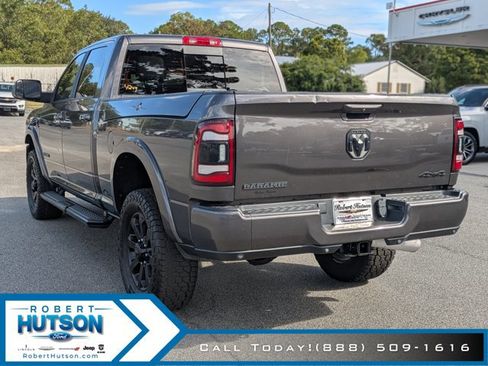 Used 2022 RAM 2500 Laramie w/ Night Edition image 8