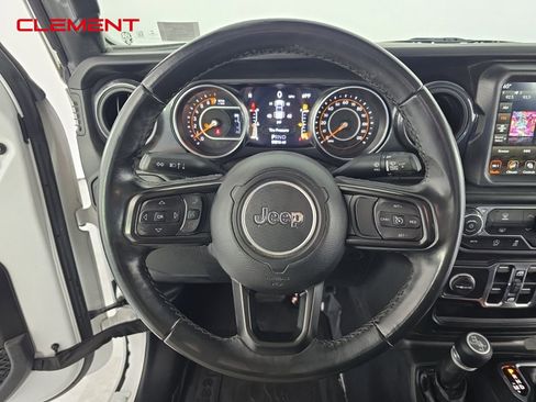 Used 2022 Jeep Gladiator Sport image 12