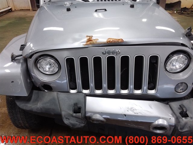 Used 2017 Jeep Wrangler Unlimited Sahara AWD/4WD image 16